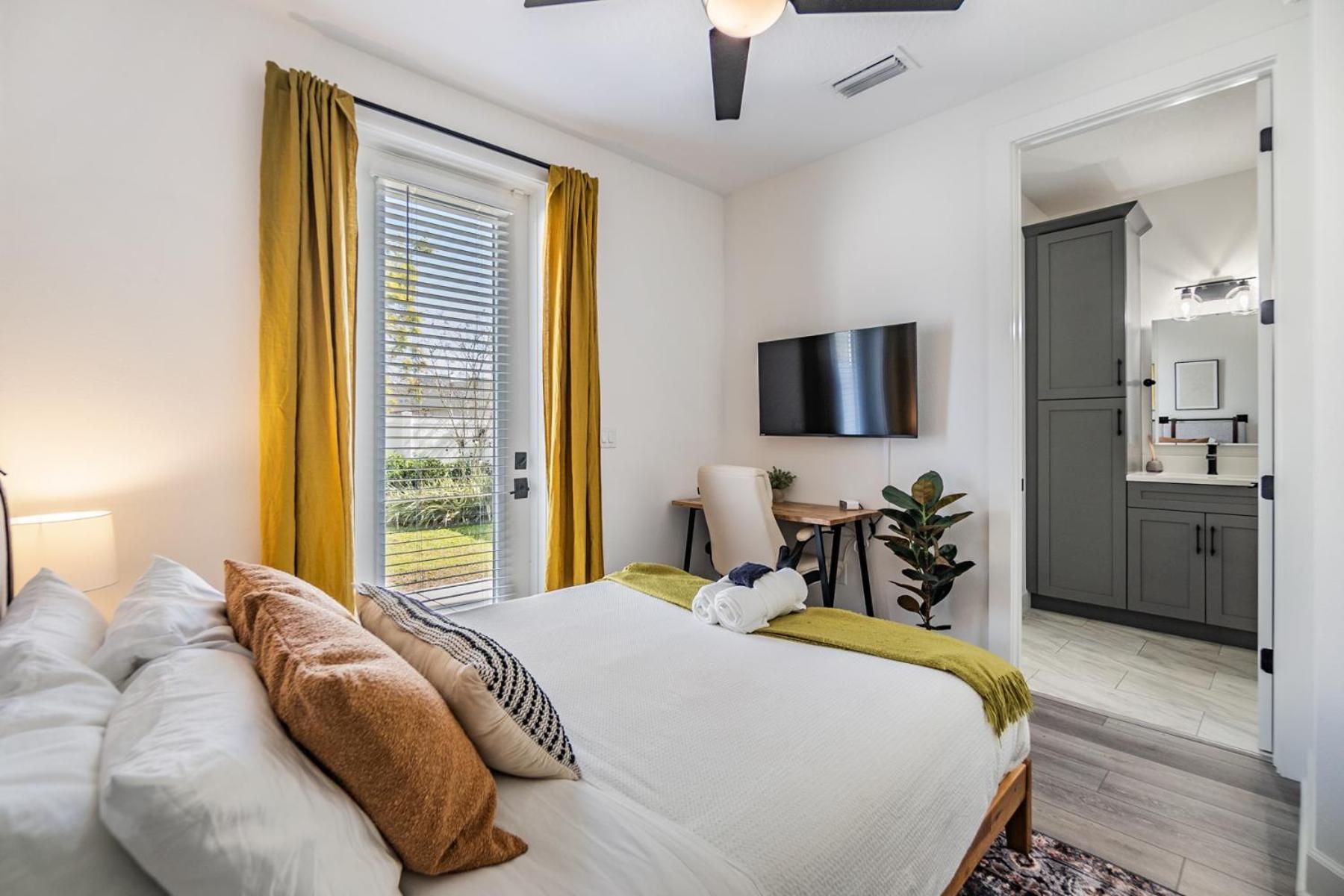 The Modern Oasis - Downtown Retreat Tampa